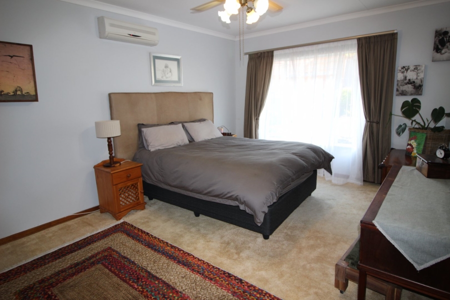 4 Bedroom Property for Sale in Heuwelsig Free State